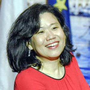 Mrs. Claudia Yang